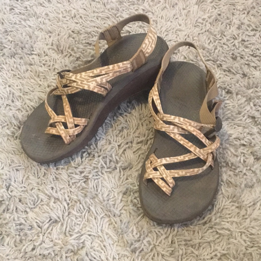 >>sold<< chaco outdoor sandals